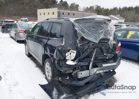 2013 Toyota Highlander Se V6 z USA, uszkodzony, nr VIN 5TDBK3EH2DS200383